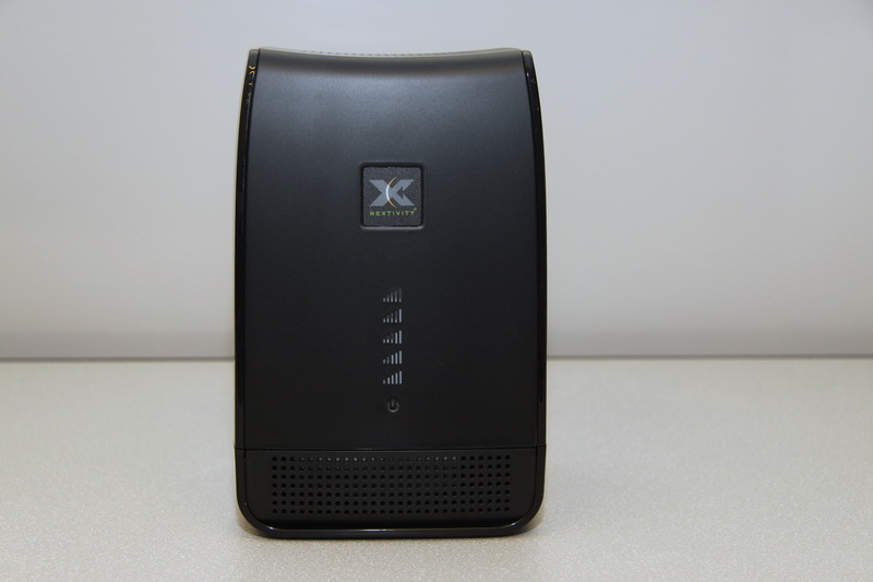 Устройство приема Cel-Fi RS2 black — вид спереди