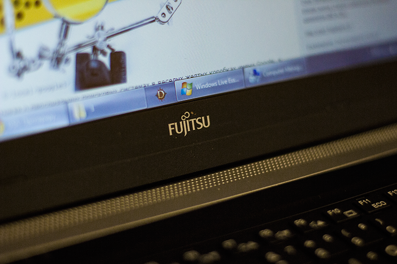 Ноутбук Fujitsu Lifebook Uh572 Цена