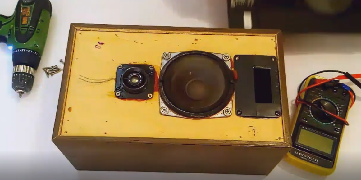 DIY wooden bluetooth speaker