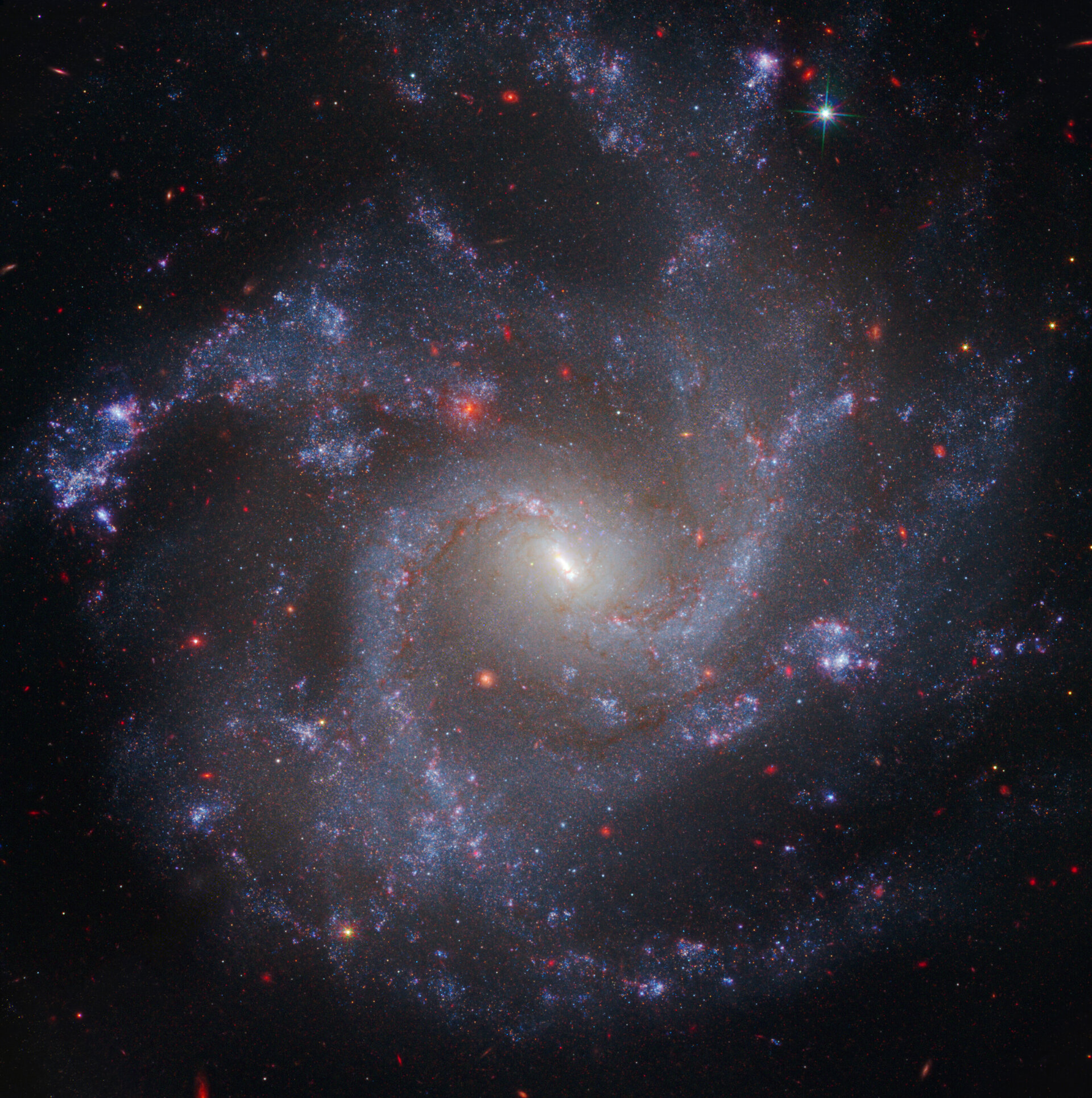 NGC 5468 — галактика, где обнаружены цефеиды