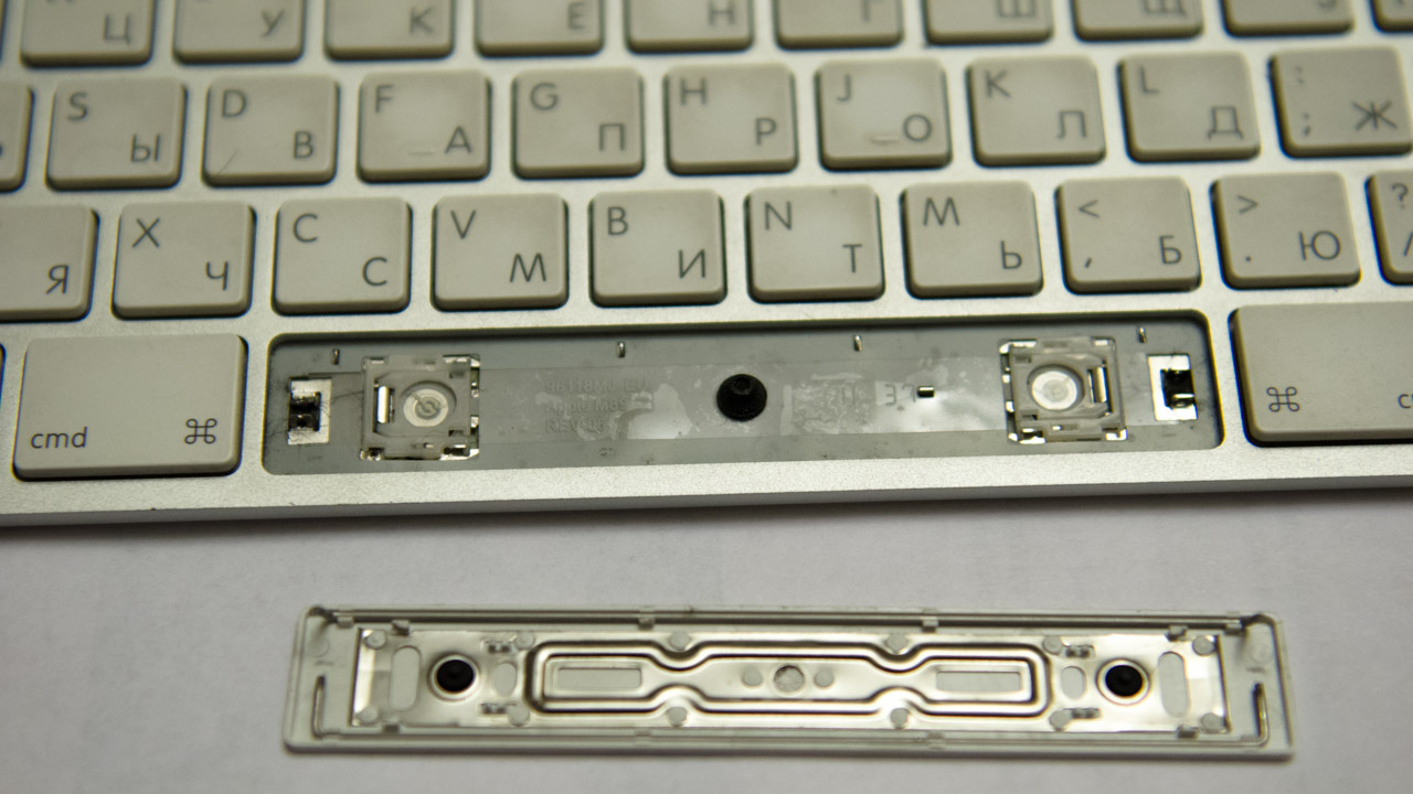 iFixit заглянули внутрь Smart Keyboard для iPad Pro |