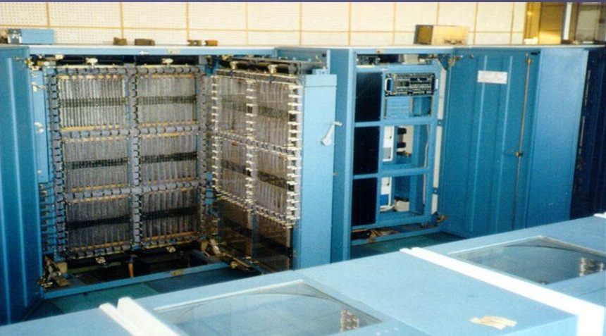 Computer processor rack EC-1036, frame C open;  found on the Internet