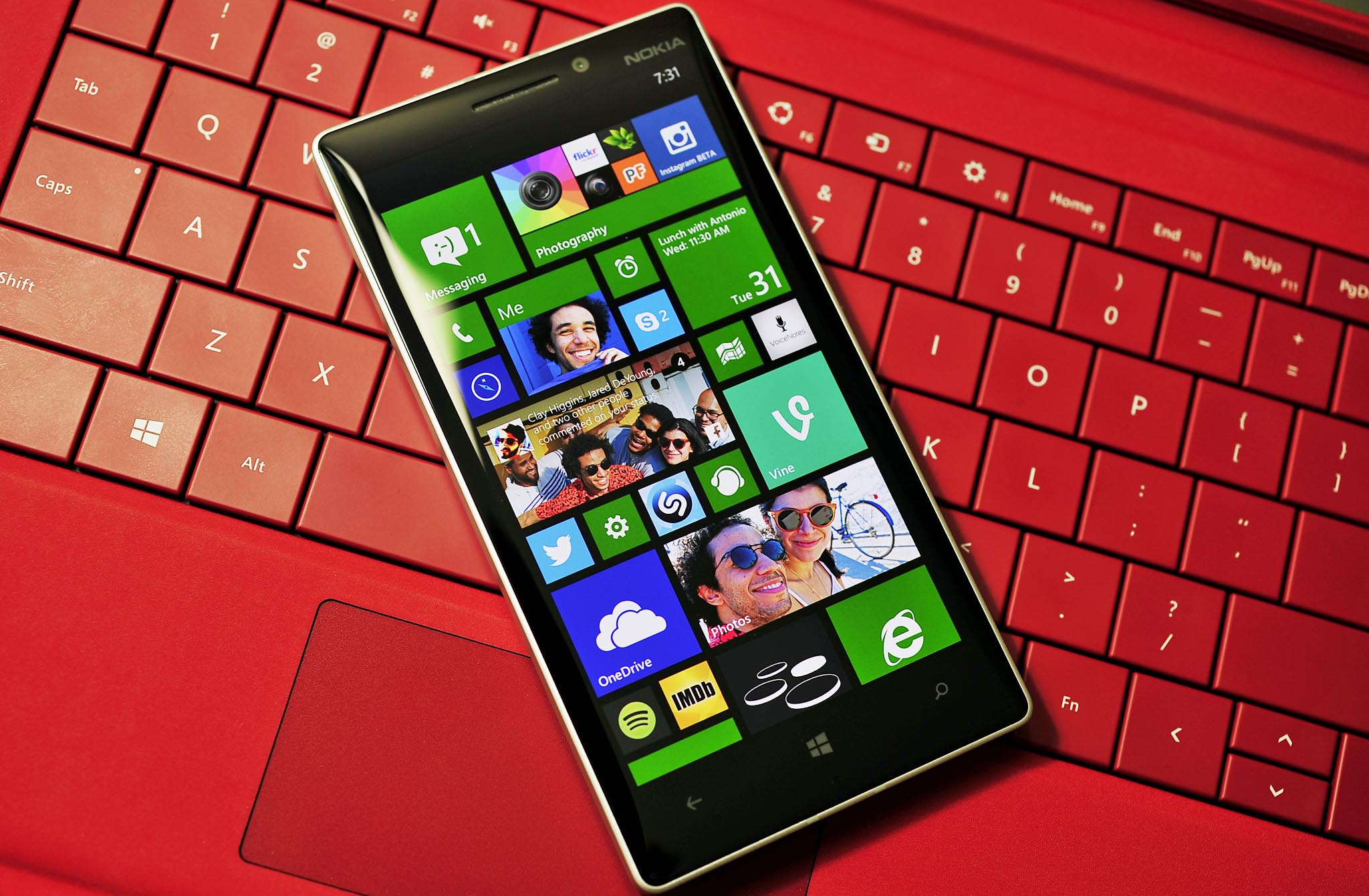 Телефон windows 8. Microsoft Windows Phone 8. Microsoft Windows 10 Phone. Nokia Lumia Windows 10. Windows Phone 8.1.