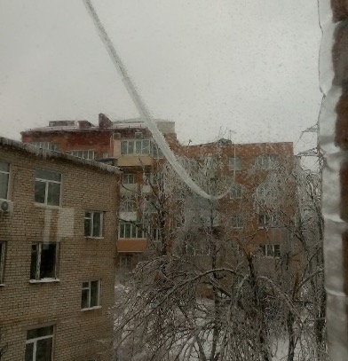 Фотография ледяного дождя, который выпал в первую мою зиму во Владивостоке