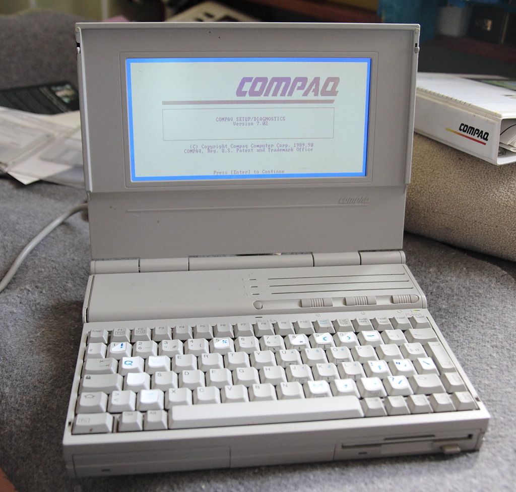 Compaq LTE/286, источник Wikipedia