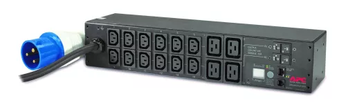 Блок PDU c вилкой ввода IEC-309, предназначенный для горизонтального монтажа в стойку. Источник: synigo.com