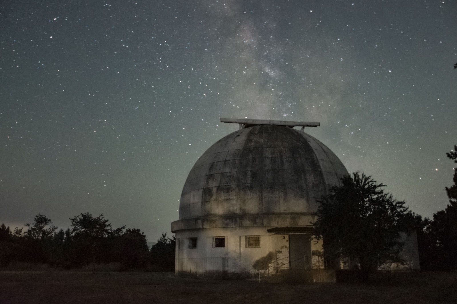 Крымская астрофизическая обсерватория проводит исследования в области фундаментальной науки. Такое дело — весьма затратное начинание, которое не гарантирует практического результата здесь и сейчас.