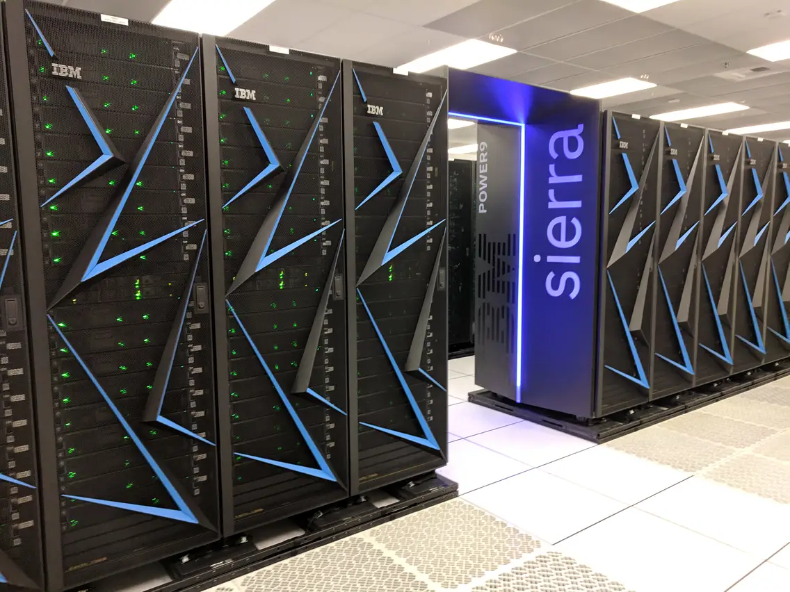 Суперкомпьютер Sierra, находящийся в секретной правительственной лаборатории штата Калифорния в помещениях площадью 7000 квадратных футов.