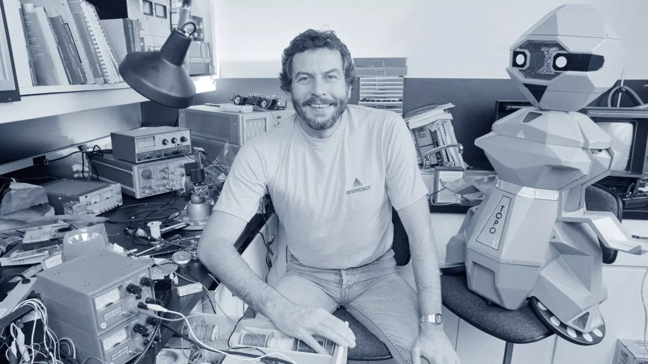 Нолан Бушнелл в своей домашней мастерской, Photo: Roger Ressmeyer/Corbis/VCG
