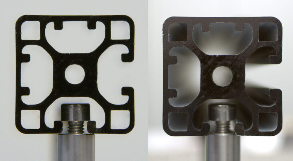 Слева - изображение металлического профиля на просвет телецентрической линзой, справа - обычной