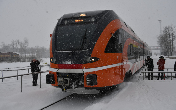 Поезд из Нарвы в Таллин