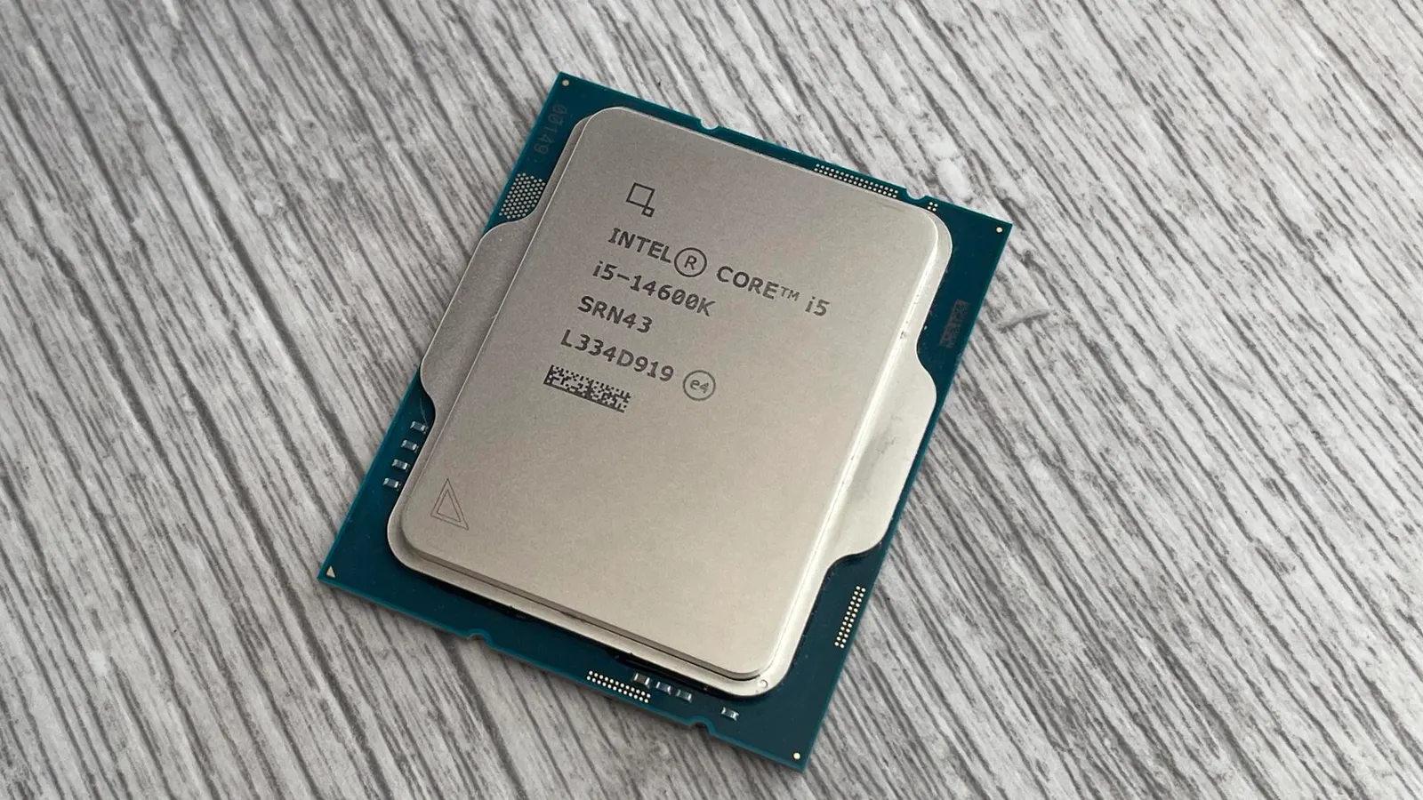 Intel Core i5-14600K - добротный процессор под сокет LGA1700