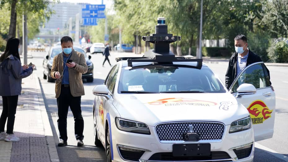 Baidu запустила в Пекине первое платное беспилотное такси