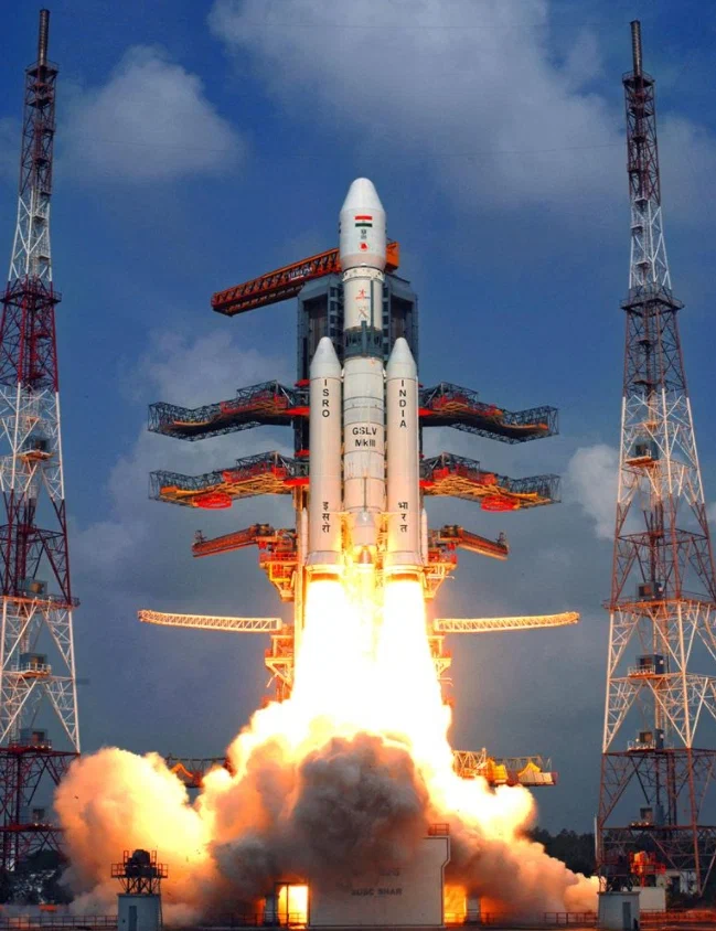 LVM-3 — самая мощная ракета в распоряжении космической отрасли Индии, будет выводить аппарат на околоземную орбиту
