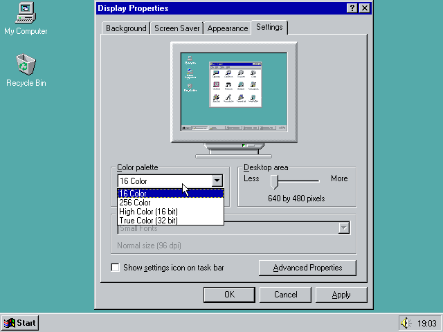 Windows 95, настроенная на использование 16 цветов. А теперь потратим несколько часов на поиск правильного гибкого диска с драйверами, чтобы увидеть режим «256 цветов», или, ох, «True Color»