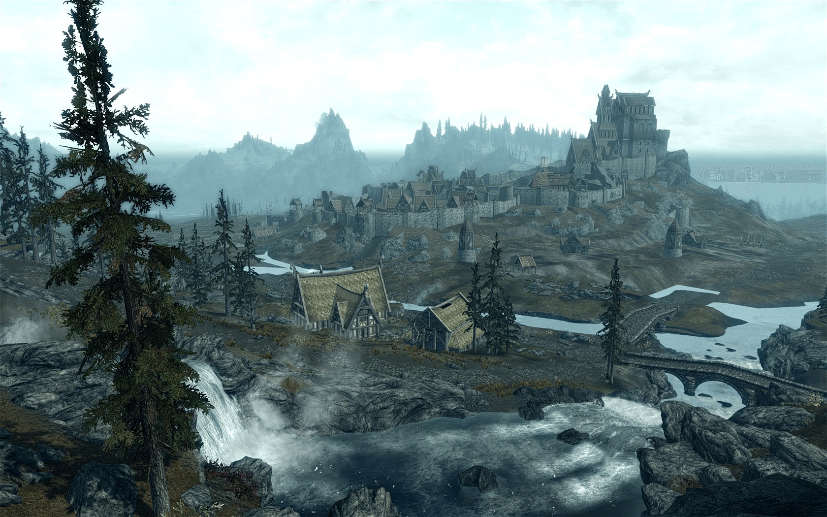 Мир The Elder Scrolls: Skyrim наполнен множеством точек интереса — если просто идти в сторону ближайшей башни-ориентира, можно наткнуться на что-нибудь занимательное