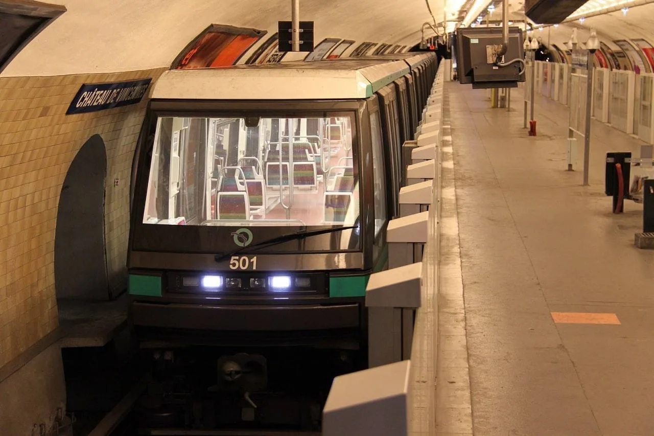 Беспилотное метро в Париже