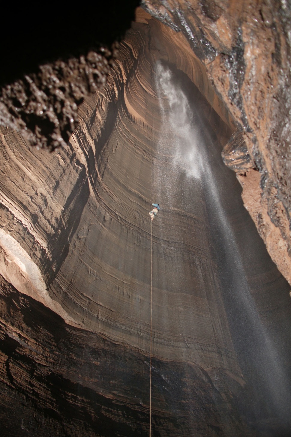 Шахта глубиной 179 метров. Пещера Эллисон, США.