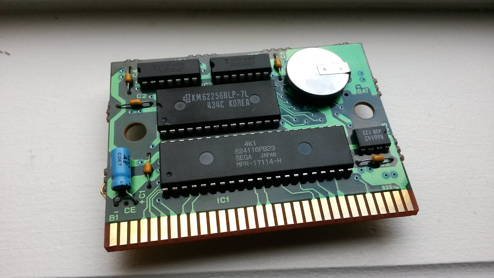 Картридж для Sega Mega Drive с чипом для сохранений и батарейкой