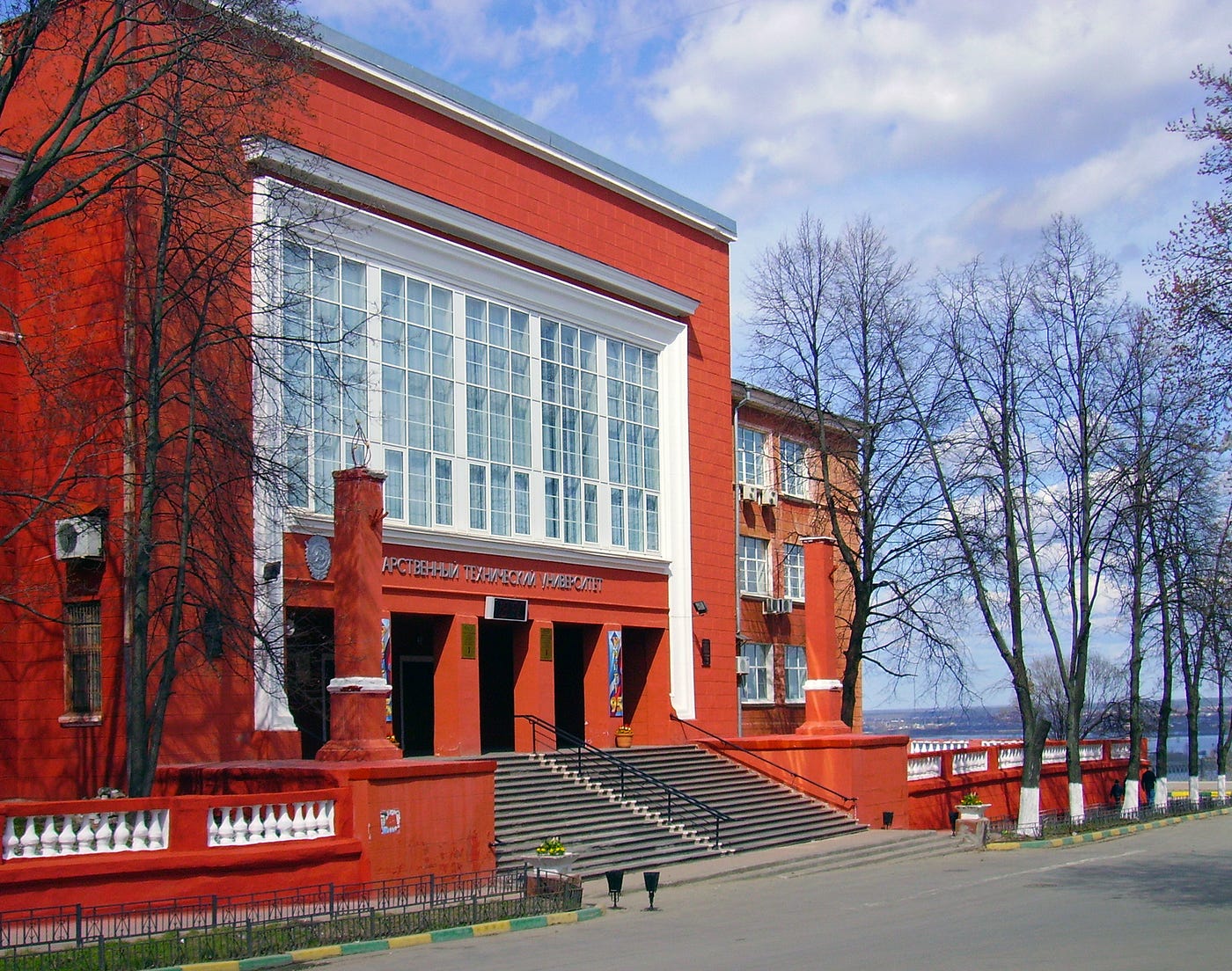 Нижегородский Государственный Технический университет, первый корпус, фото Алексея Трефилова, лицензия.