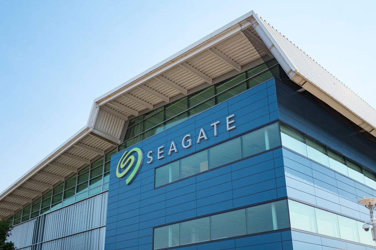 Сенат США обвинил Seagate в нарушении санкций: компания продавала жёсткие диски Huawei