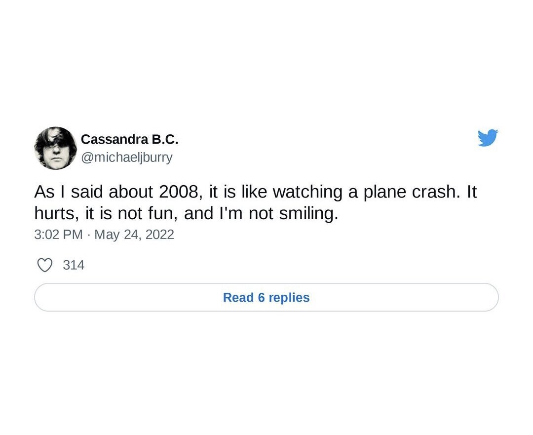 "Как я уже говорил о 2008-ом, это все равно что наблюдать за авиакатастрофой. Это больно, это не весело, и я не улыбаюсь."