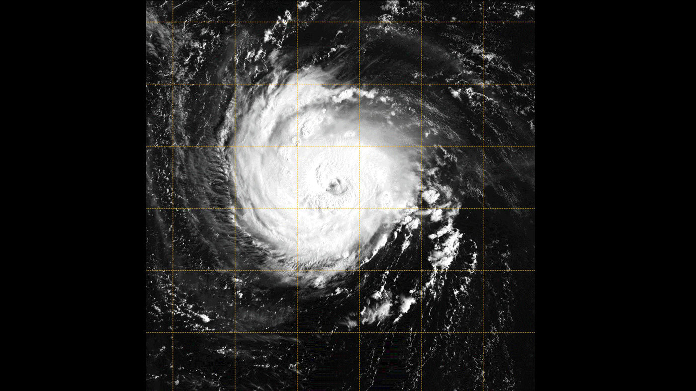 Наложение снимков урагана Florence, сделанных метеоспутником GOES и TEMPEST 
