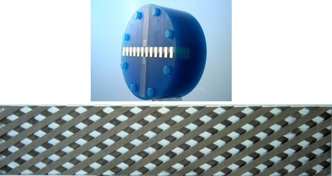 Рис. 17. Измерительный модуль с решеткой по центру фантома Catphan и вид сбоку на решетку, адаптировано из [Wave-2016]