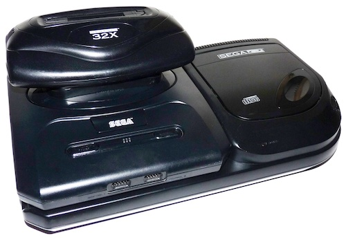 Sega Genesis с CD-приводом и модулем 32X.