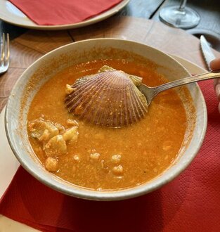Галийский суп с морепродуктами