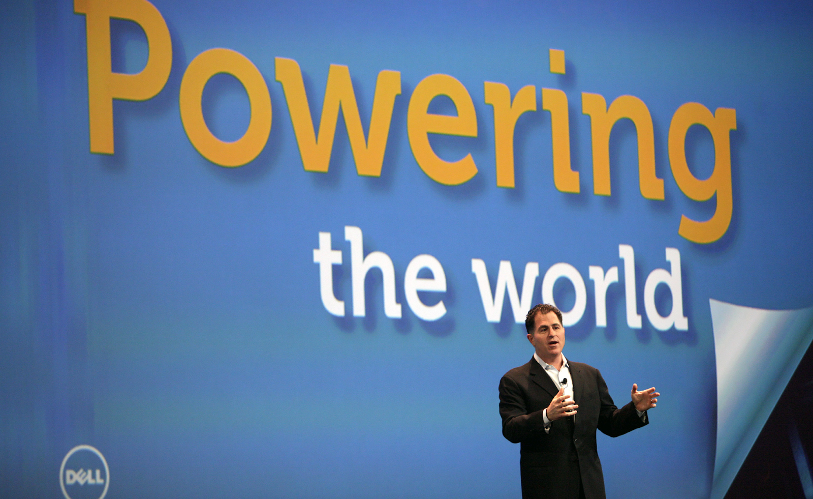 Майкл Делл выступает с ключевой речью на технологическом форуме Dell World 2011 года в Остине, штат Техас