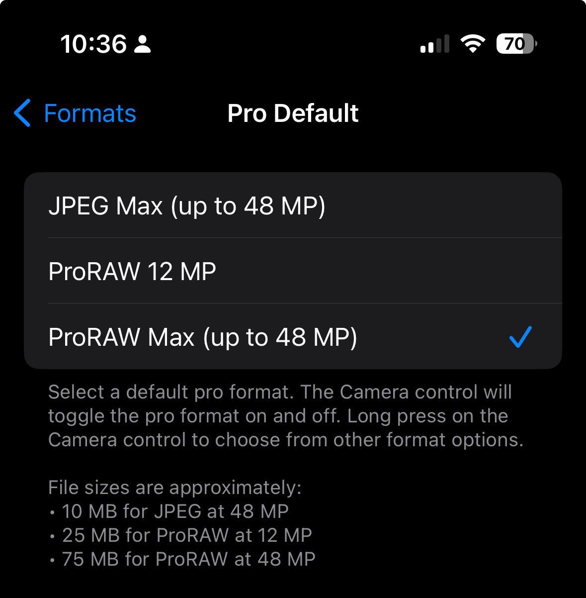 С обновлением iOS 17 iPhone 14 Pro и iPhone 14 Pro Max смогут снимать изображения HEIF Max с разрешением 48Мп – весят такие снимки около 5 Мб, однако все еще имеют больше деталей чем обычный 12 Мп снимок. Также теперь есть возможность снимать в чуть менее сжатом формате JPEG Max (снимок 48Мп в нем будет весить около 10 Мб)