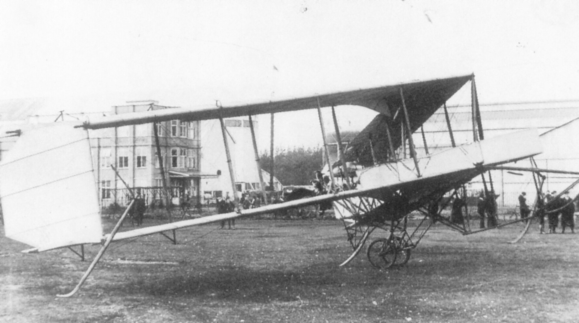 D.8 в Фарнборо в марте 1914 г.    