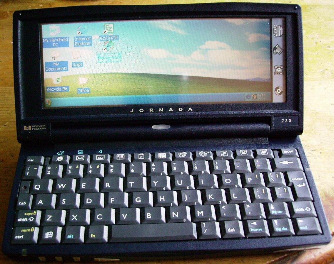 HandlePC от HP, тогда это можно было принять за конкурента ноутбуку...