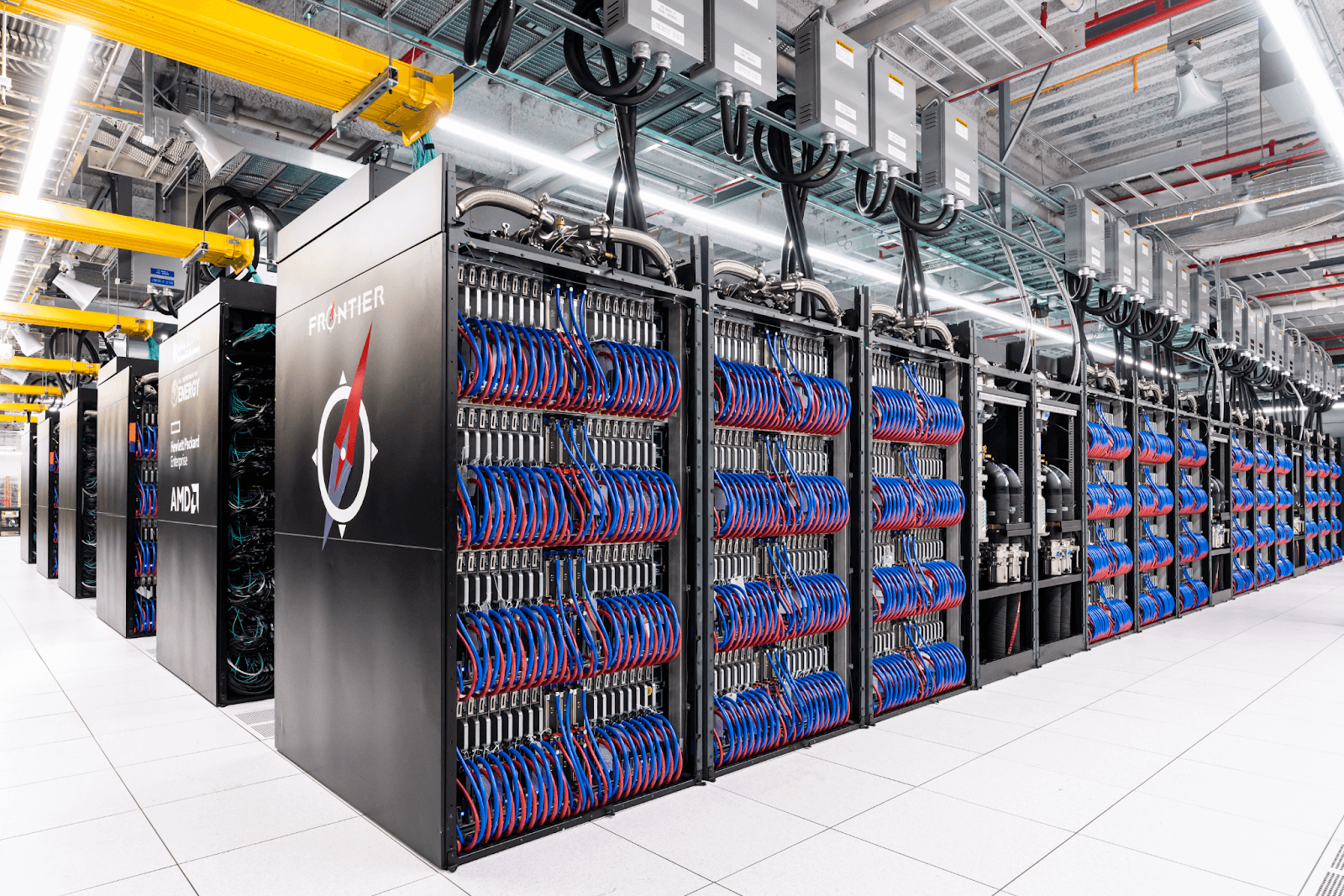 Frontier (OLCF-5) — первый в мире экзафлопсный суперкомпьютер, который по состоянию на июнь 2022 года был самым быстрым суперкомпьютером в мире, использующим центральные и графические процессоры AMD.