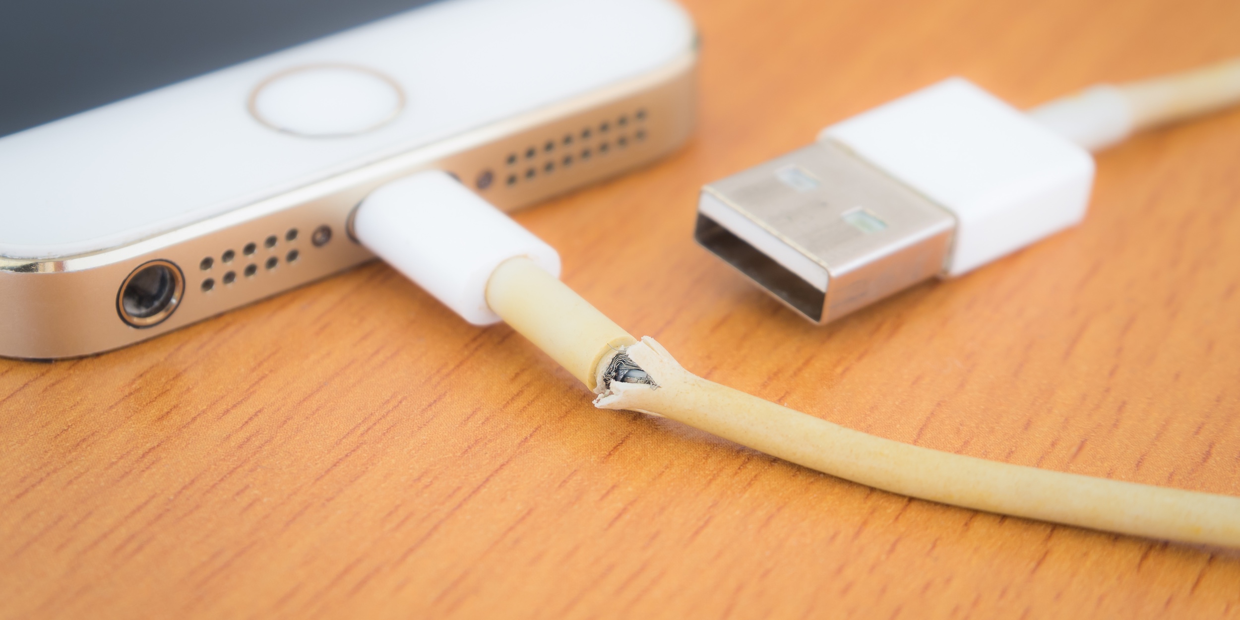 Apple патентует кабель, который не ломается у коннектора