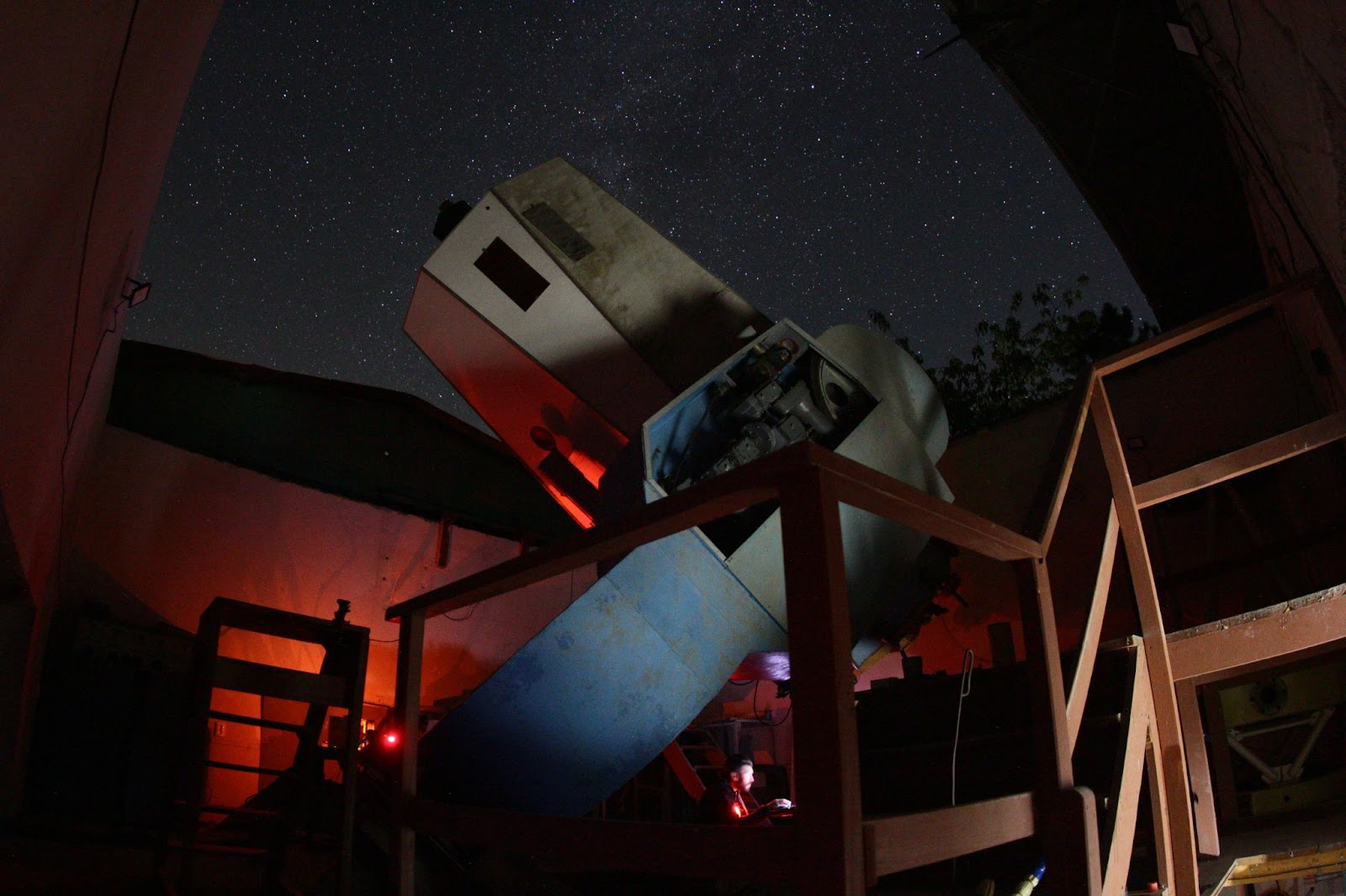 Телескоп «Синтез» за работой. Автор снимка Сергей Назаров.