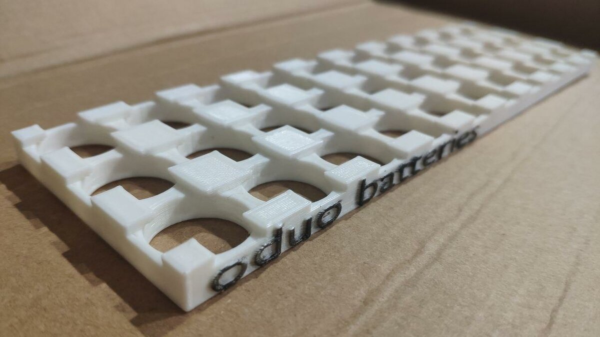 Холдер, напечатанный на 3D принтере