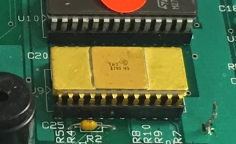 Микропроцессор TMX 1795 на печатной плате. Эта плата использовалась в ноутбуке для демонстрации 1996 года.