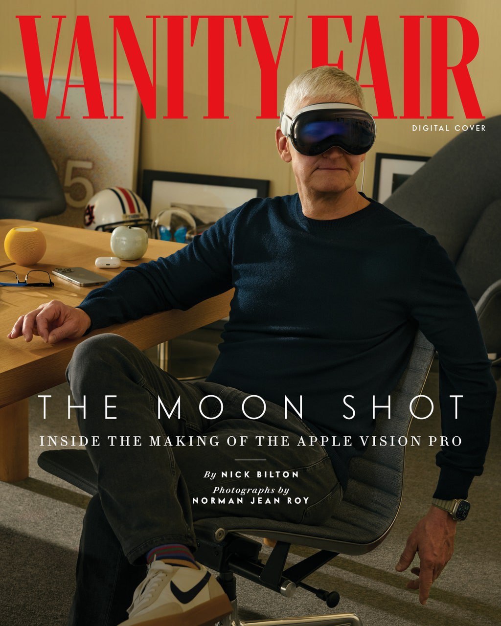 Обложка журнала с Тимом Куком и Apple Vision Pro, интервью Ника Билтона (© VanityFair)