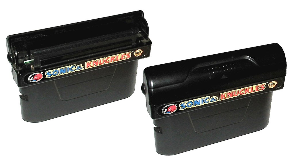 Картридж Sonic & Knuckles, выполненный по фирменной технологии Sega Lock-On