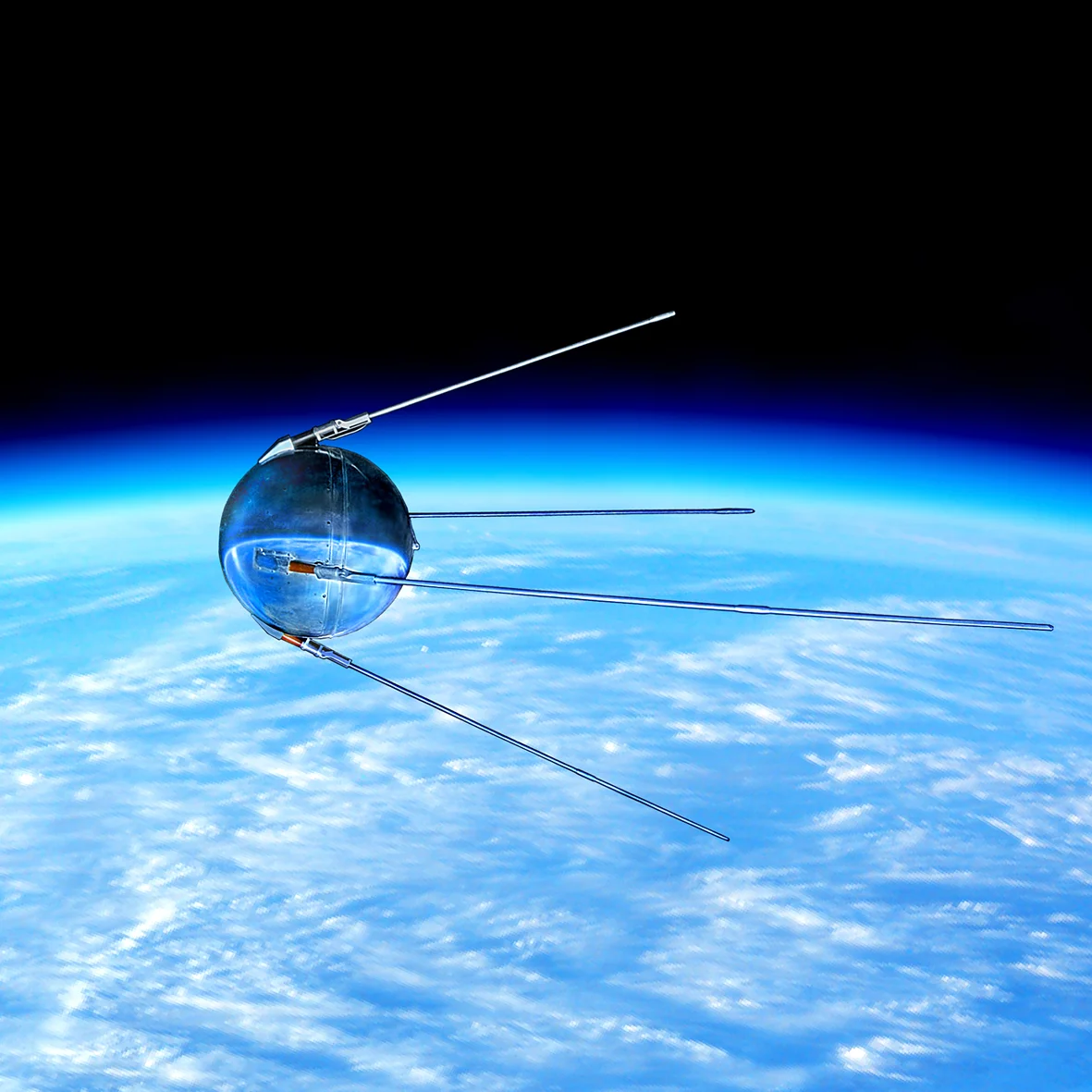 Как называется первый спутник отправленный в космос. «Спутник-1», первый искуссттвенный Спутник. 4 Октября 1957-первый ИСЗ "Спутник" (СССР).. 4 Октября 1957-первый ИСЗ "Спутник" (ССС. Искусственный Спутник СССР 1957.