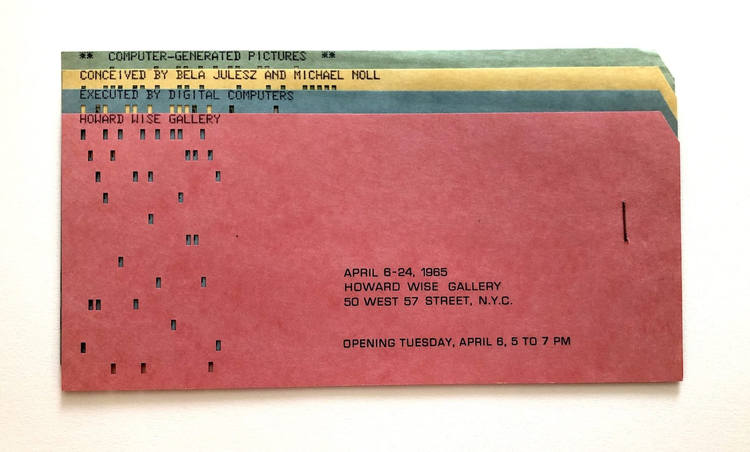Колода из четырех перфокарт, анонсирующая выставку галереи Говарда Уайза 