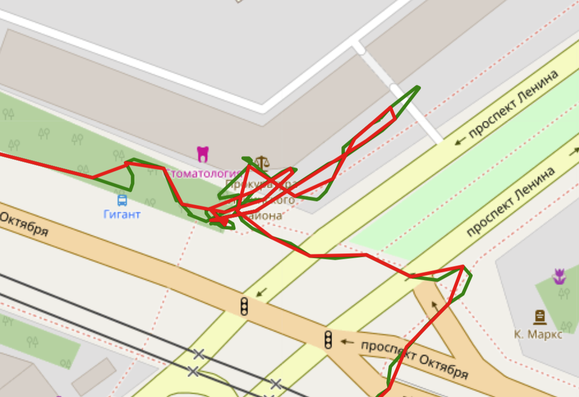 Отображение участка оригинального маршрута (зеленый) и маршрута после сворачивания точек (красный)