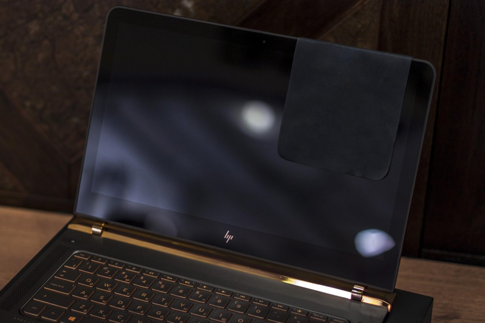 Технологии и дизайн в одном устройстве. Ноутбук HP Spectre 13