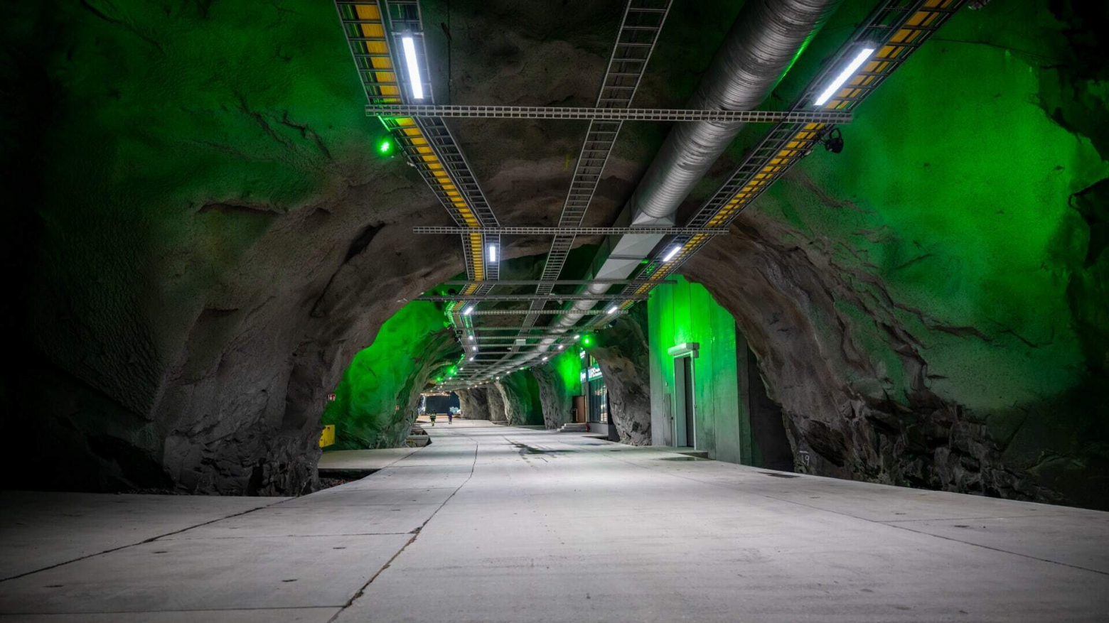 Инфраструктура подземного ЦОДа Lefdal Mine Datacenter в Норвегии, расположенного в выработанной рудной шахте. Фото: lefdalmine.com