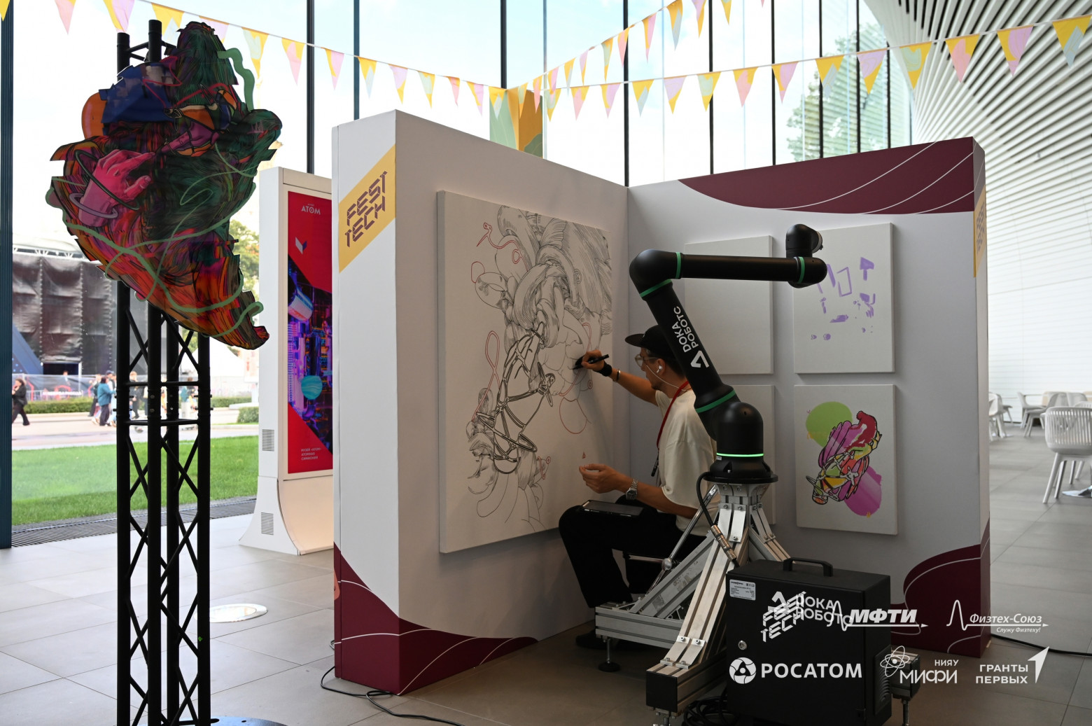 DOKA RC10 и Глеб Солнцев на FestTech 2026 (фото от организаторов)