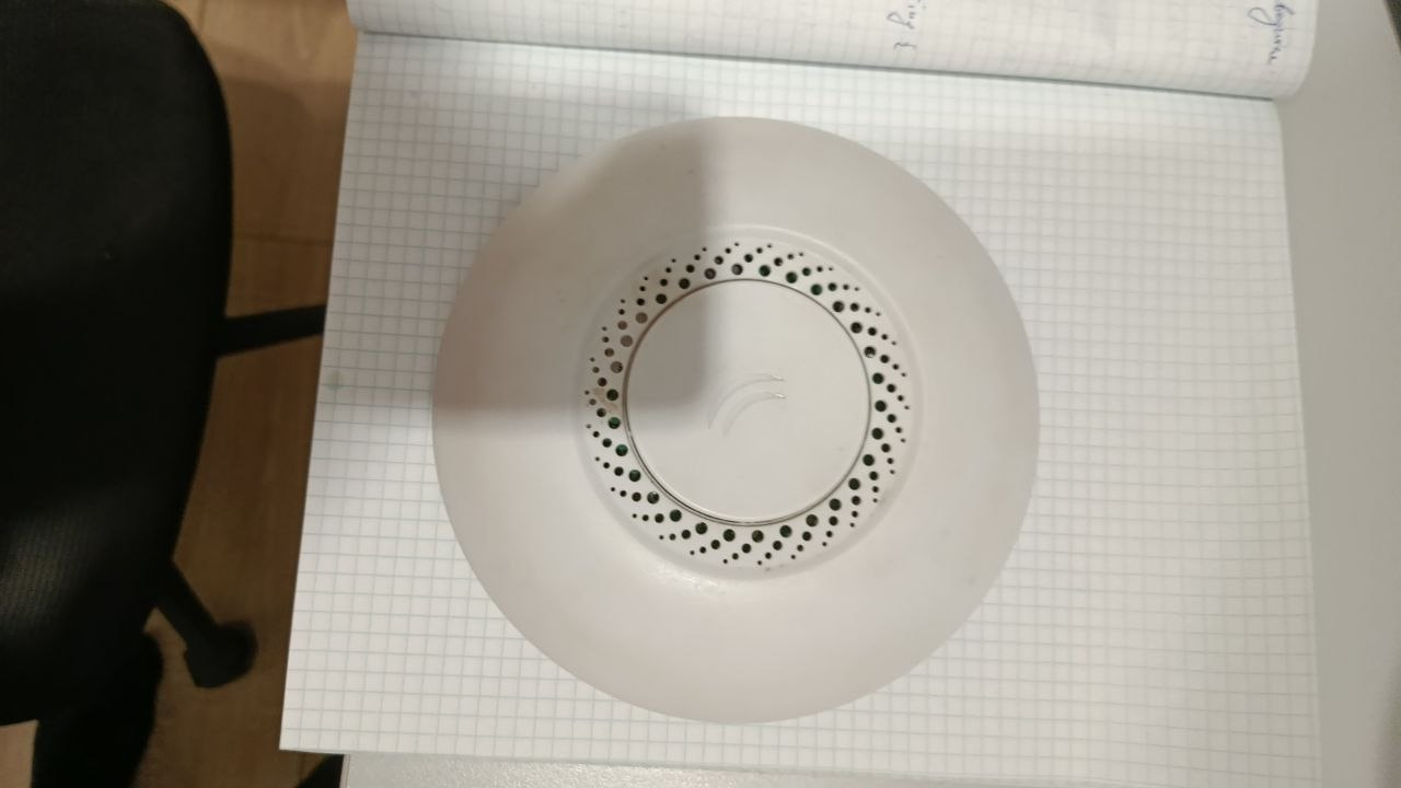 Рис. 9. Одна из используемых на объекте точек доступа MikroTik cAP Рис. 9. Одна из используемых на объекте точек доступа MikroTik cAP