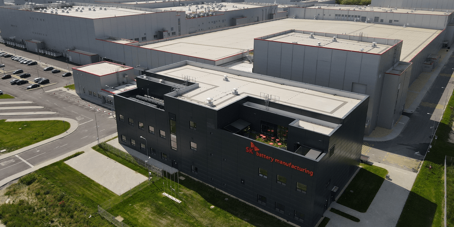 Одна из многих новых фабрик по производству аккумуляторов для электромобилей в Венгрии