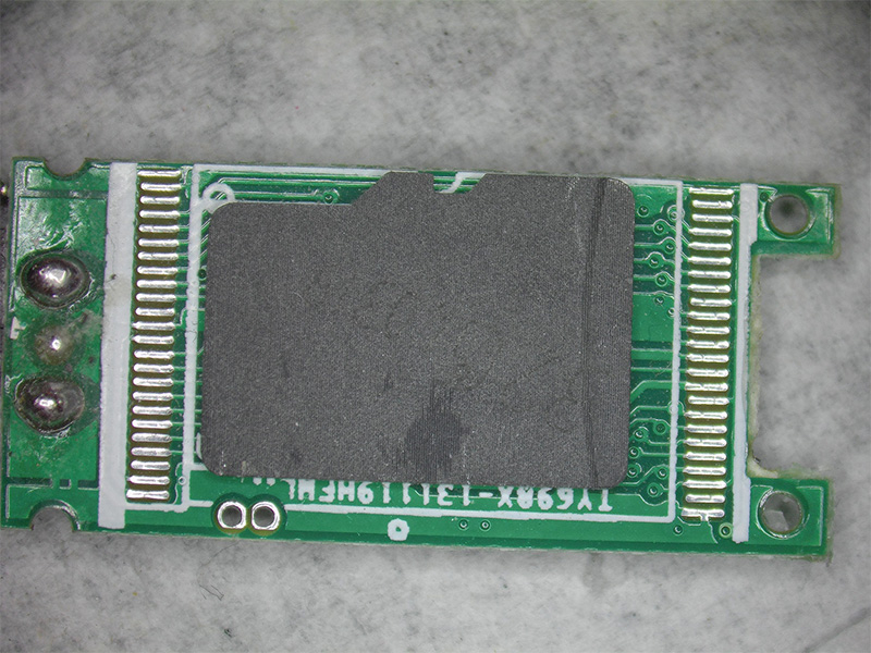 Да, карты microSD тоже припаивают к платам и используют как полноценные (очень условно, конечно) USB-флешки